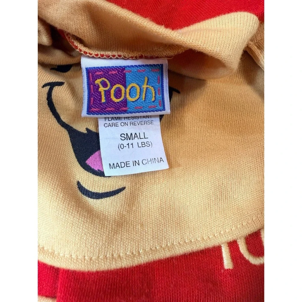 Vintage Winnie the Pooh Disney outfit.  Size newborn small 0-11 pounds